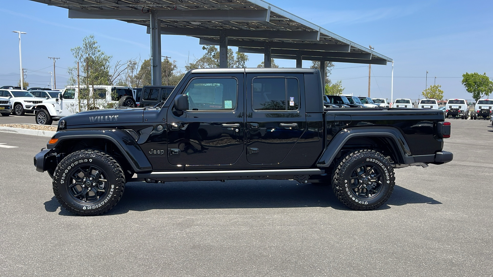 2024 Jeep Gladiator Willys 2