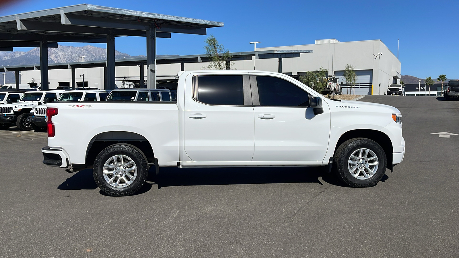 2022 Chevrolet Silverado 1500 RST 6