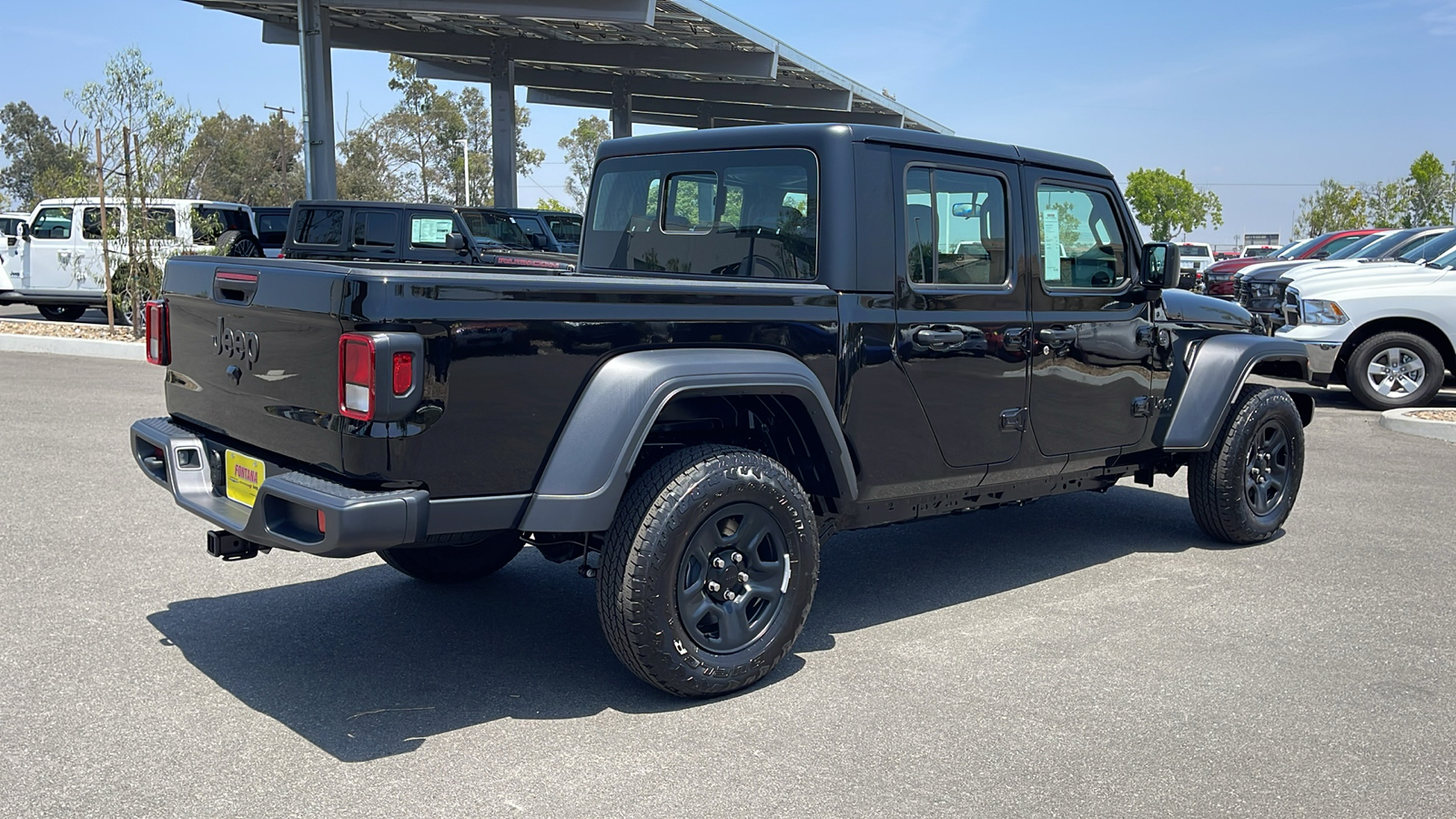 2024 Jeep Gladiator Sport 5