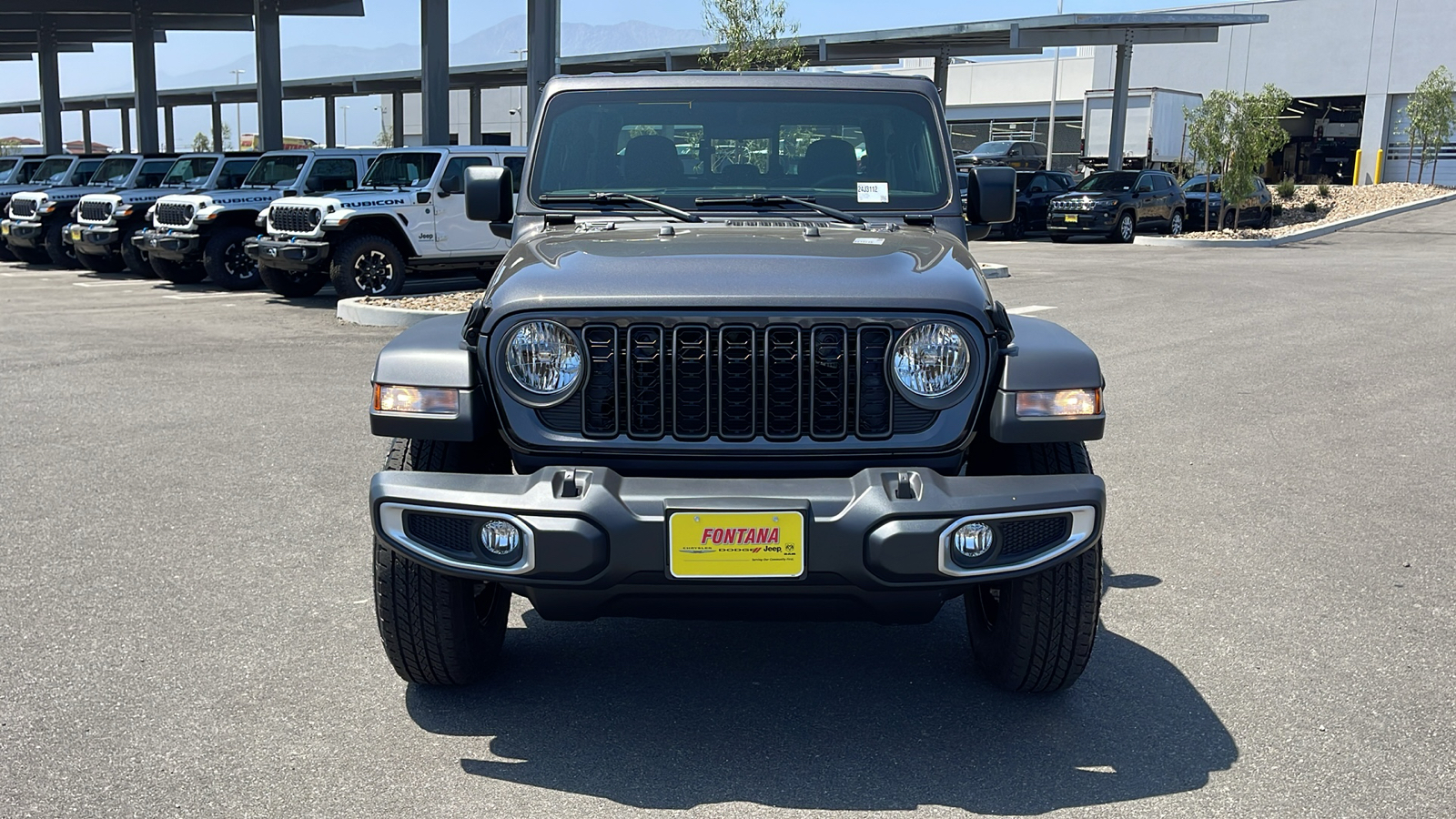 2024 Jeep Gladiator Sport 8