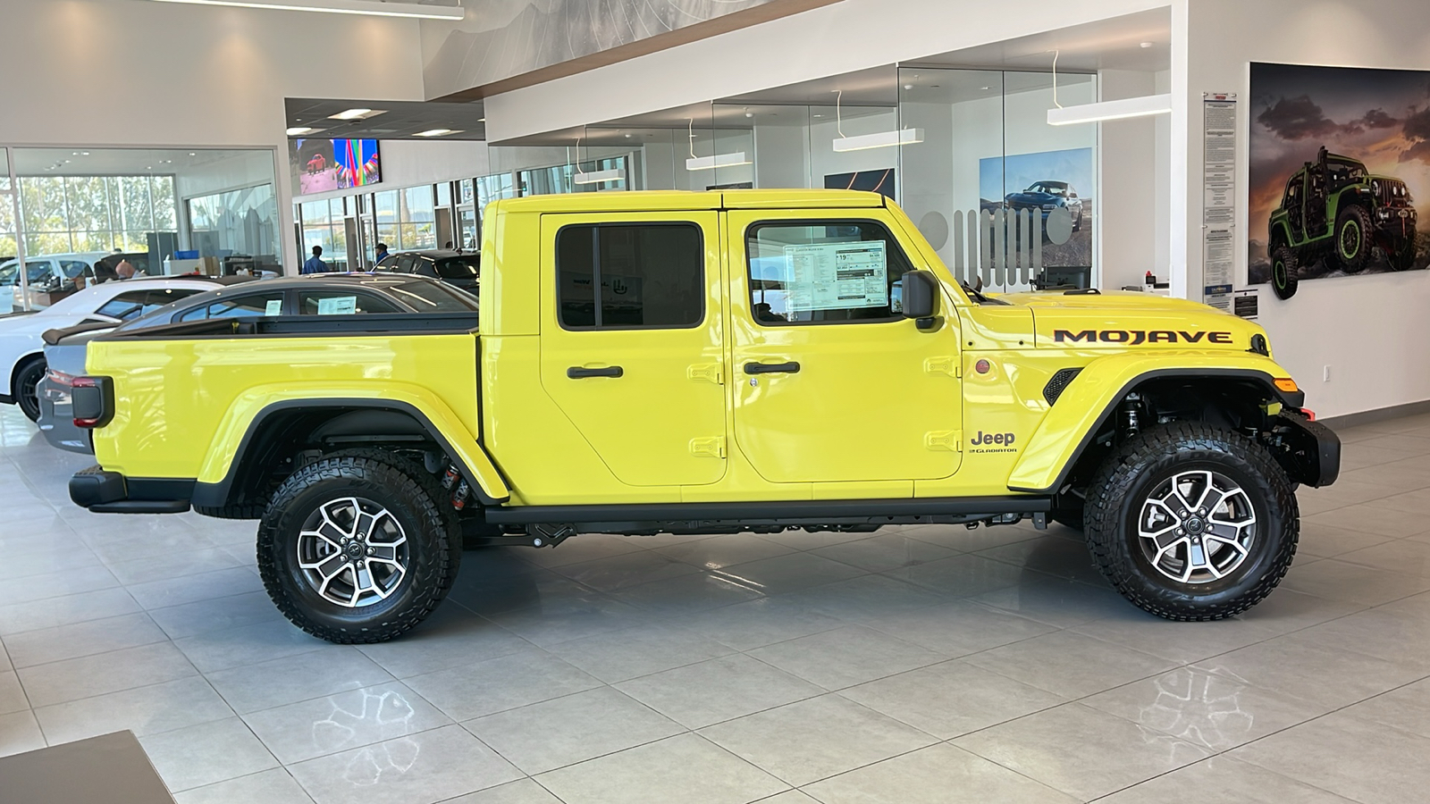 2024 Jeep Gladiator Mojave X 8