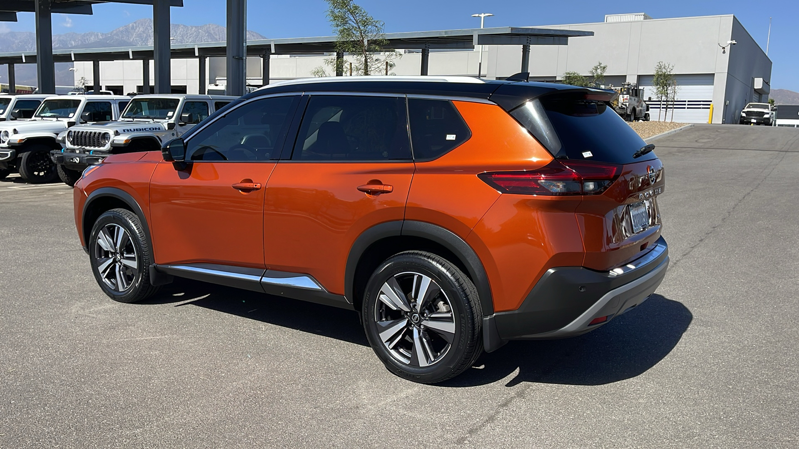 2021 Nissan Rogue SL 3