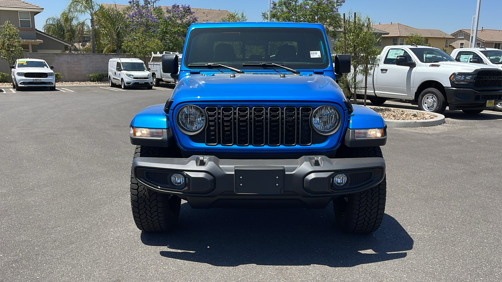 2024 Jeep Gladiator Sport/Sport S/Willys/Jeep Beach/Texas Trail 8