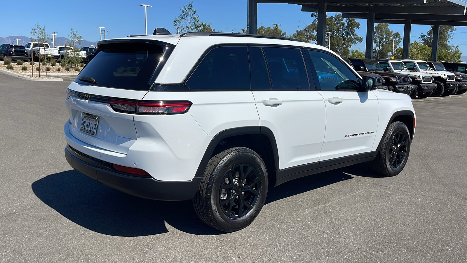 2024 Jeep Grand Cherokee Altitude 5