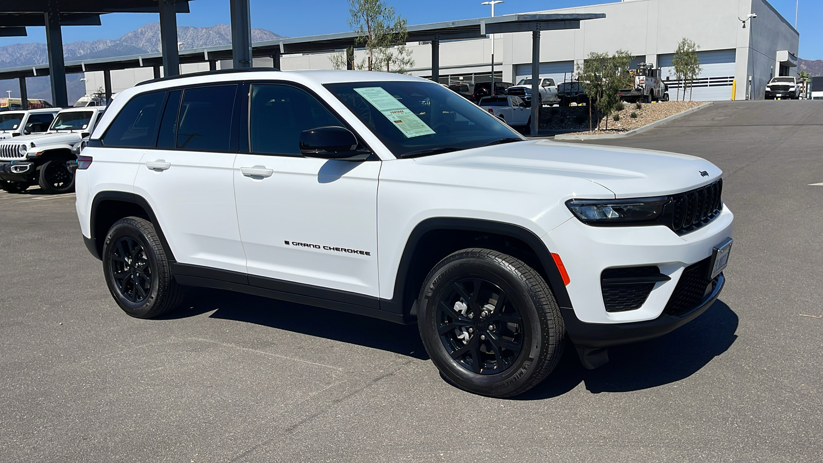 2024 Jeep Grand Cherokee Altitude 7