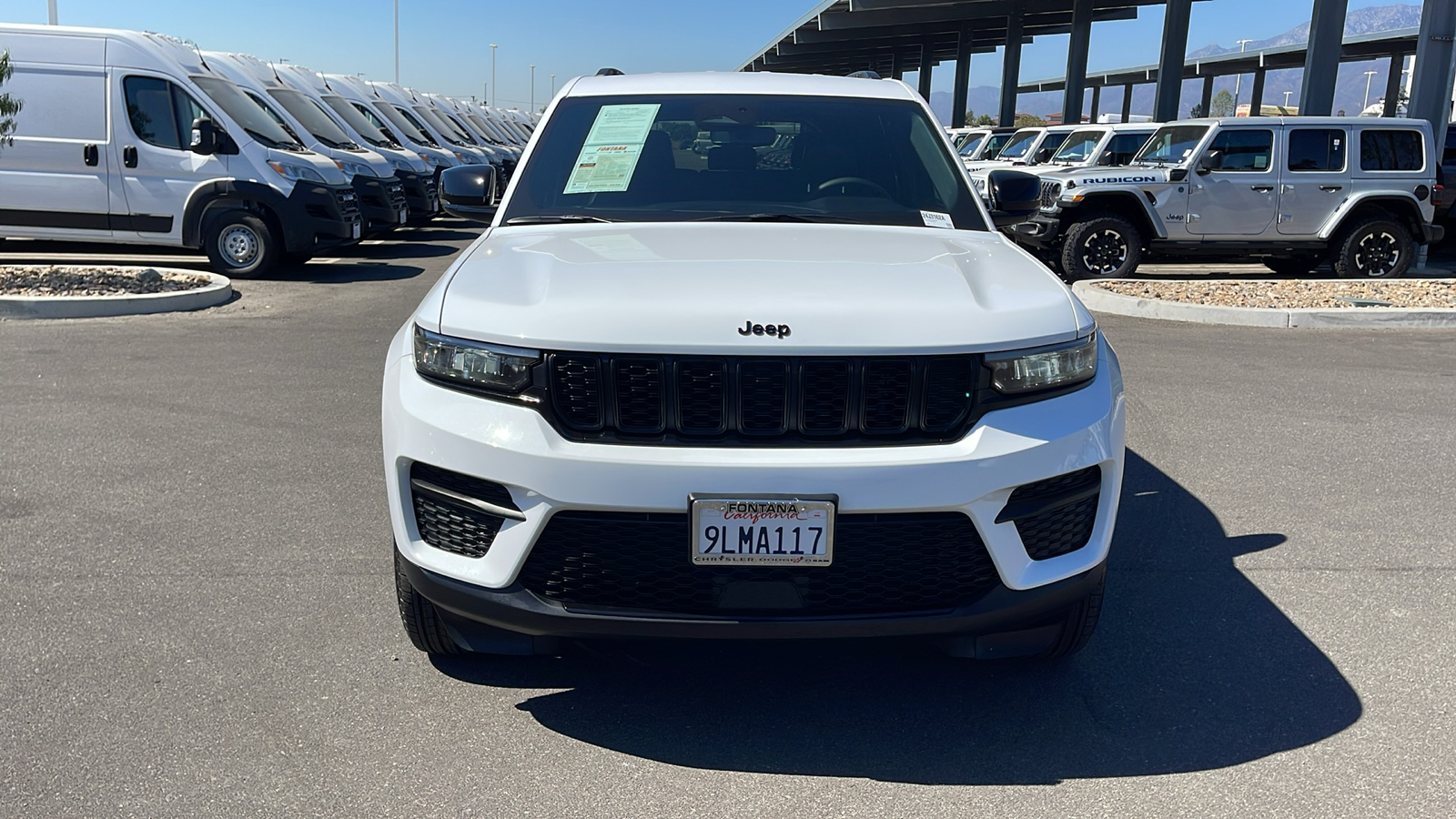 2024 Jeep Grand Cherokee Altitude 8