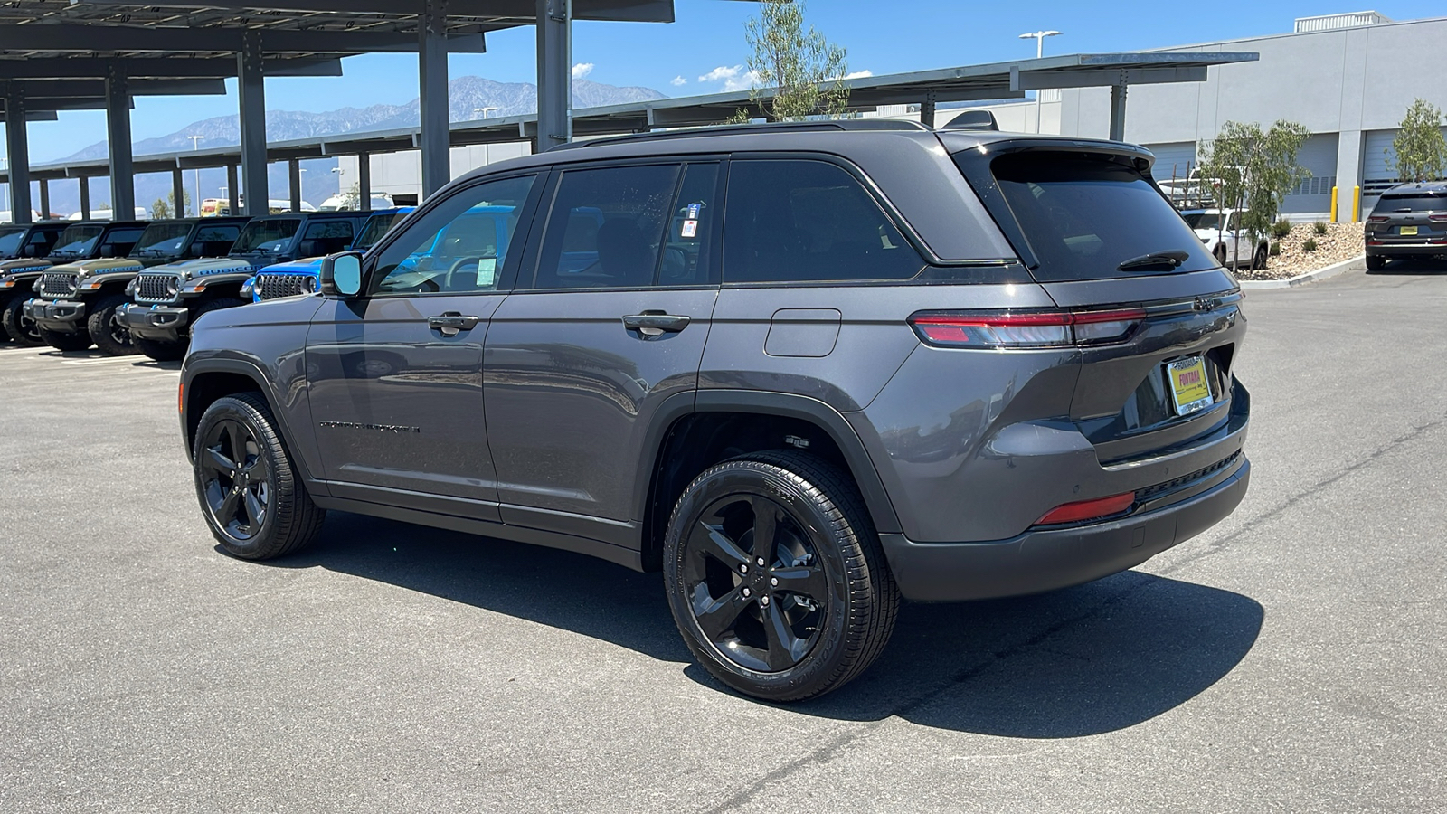 2024 Jeep Grand Cherokee Limited 3