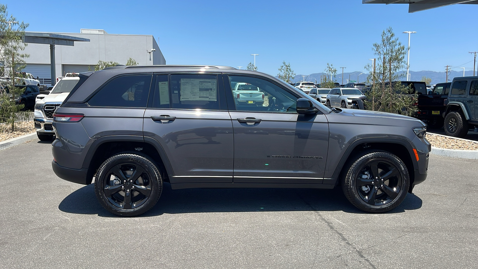 2024 Jeep Grand Cherokee Limited 6