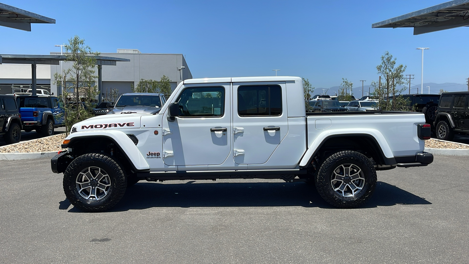 2024 Jeep Gladiator Mojave X 2