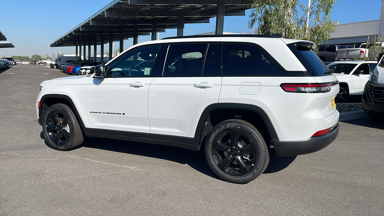 2024 Jeep Grand Cherokee Limited 3