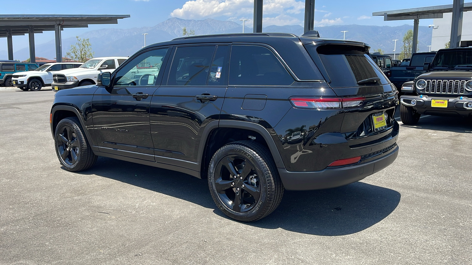 2024 Jeep Grand Cherokee Limited 3