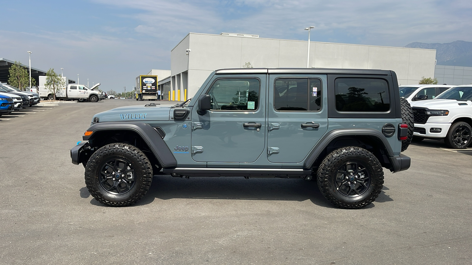 2024 Jeep Wrangler 4xe Willys 2