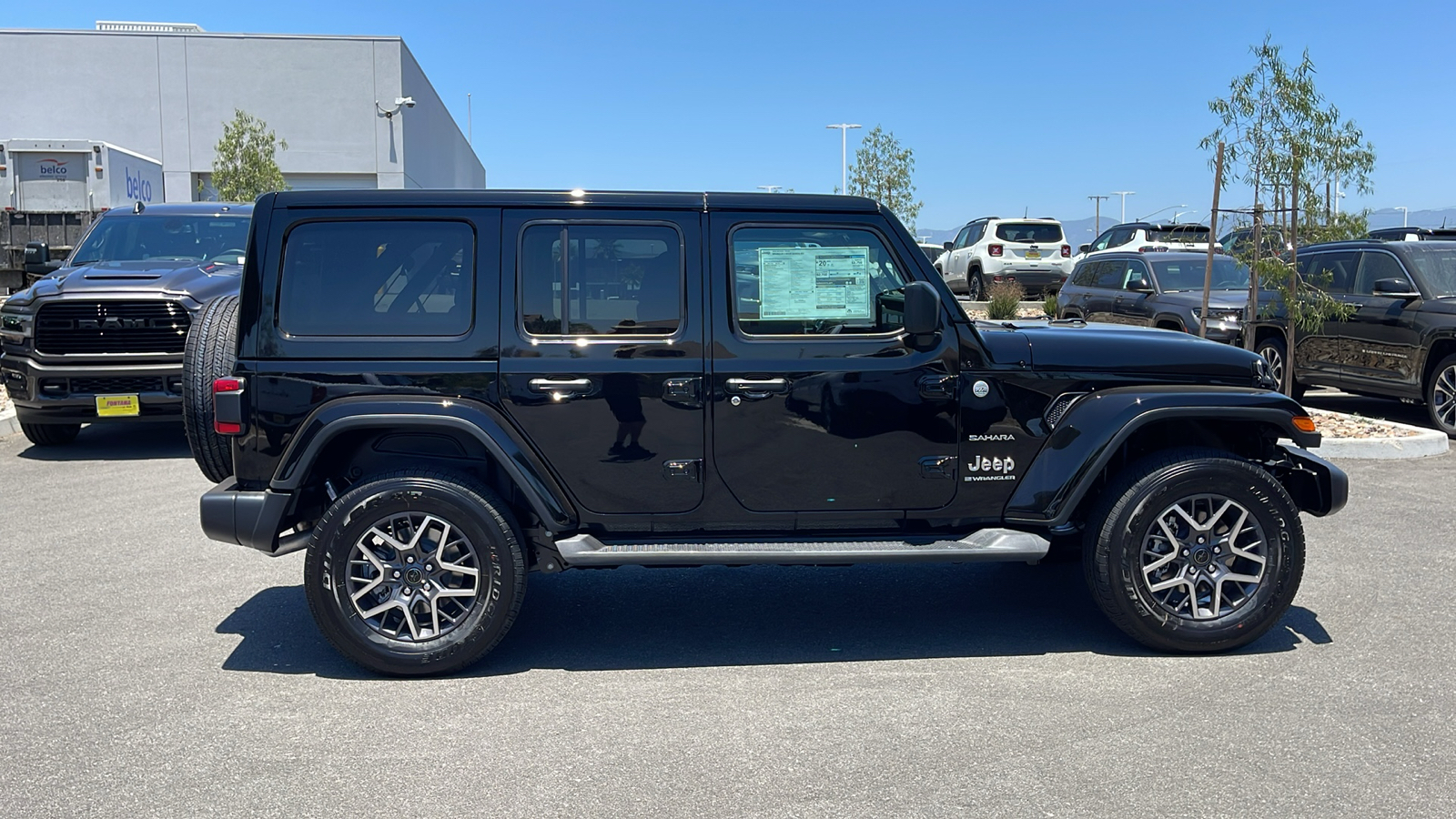 2024 Jeep Wrangler Sahara 6