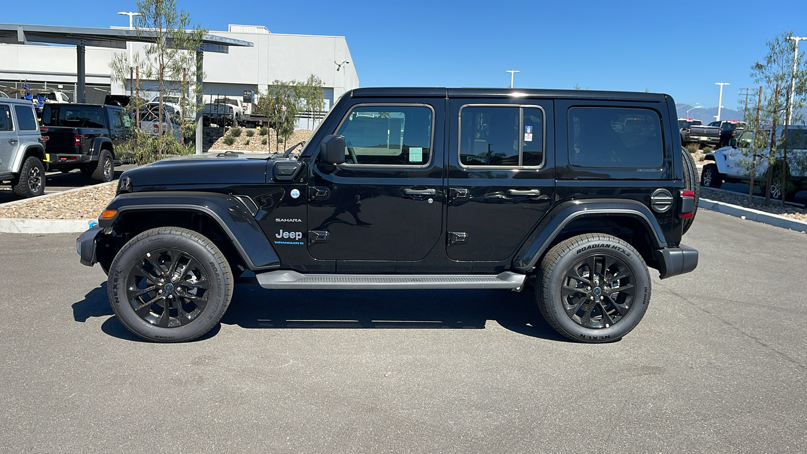 2024 Jeep Wrangler 4xe Sahara 2