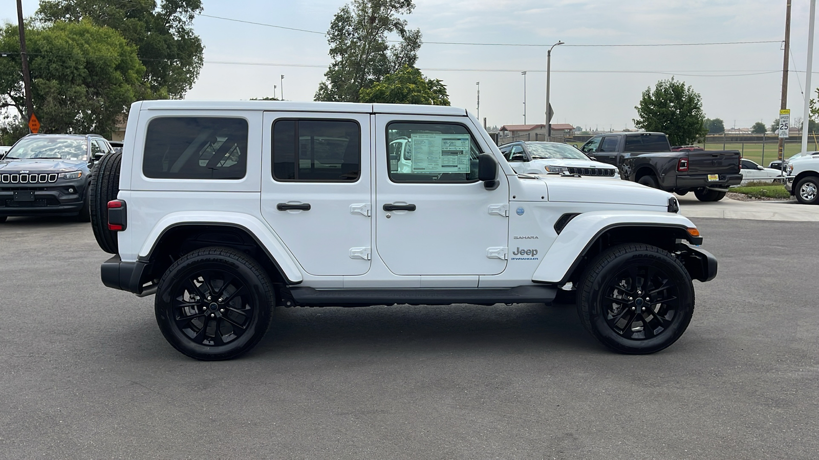 2024 Jeep Wrangler 4xe Sahara 6