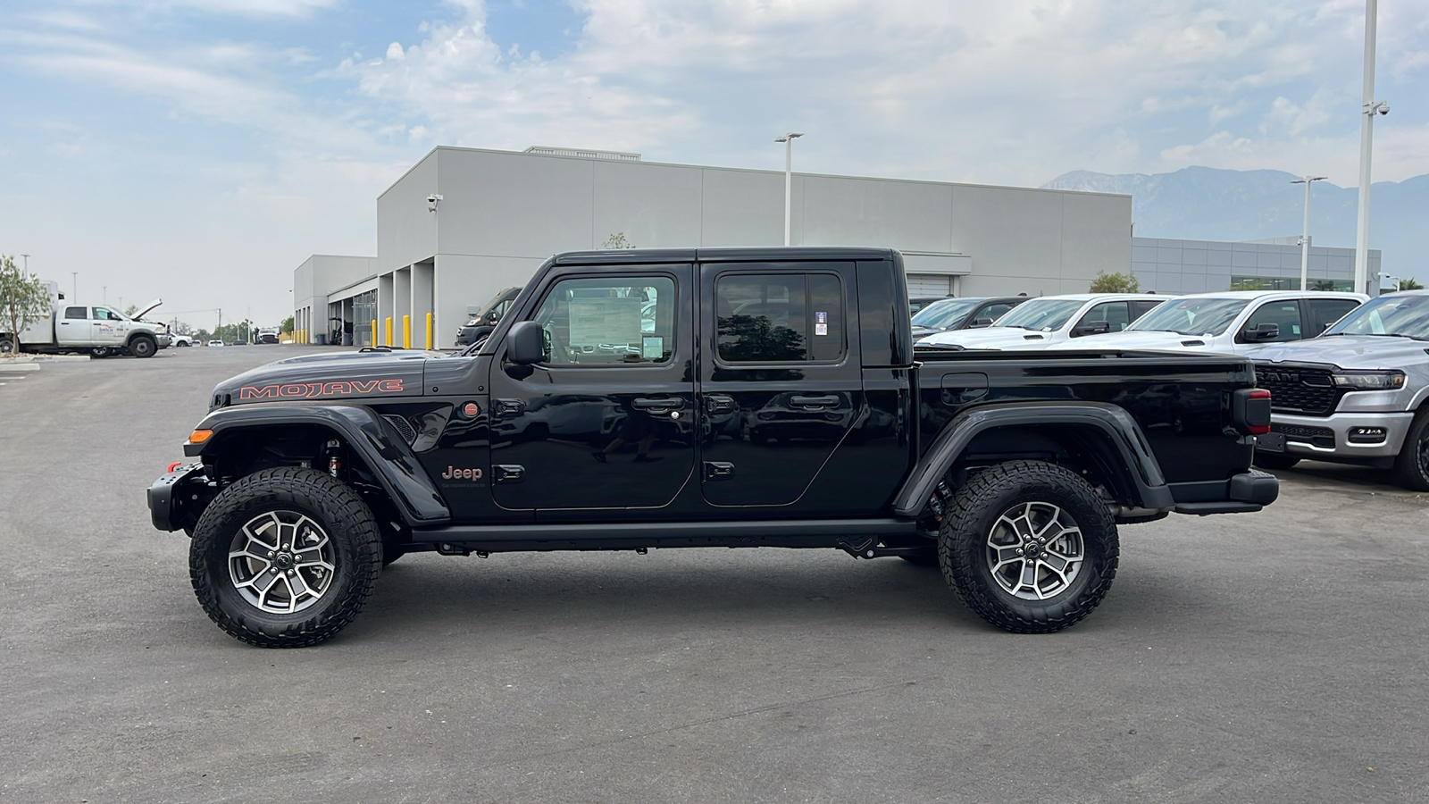 2024 Jeep Gladiator Mojave X 2