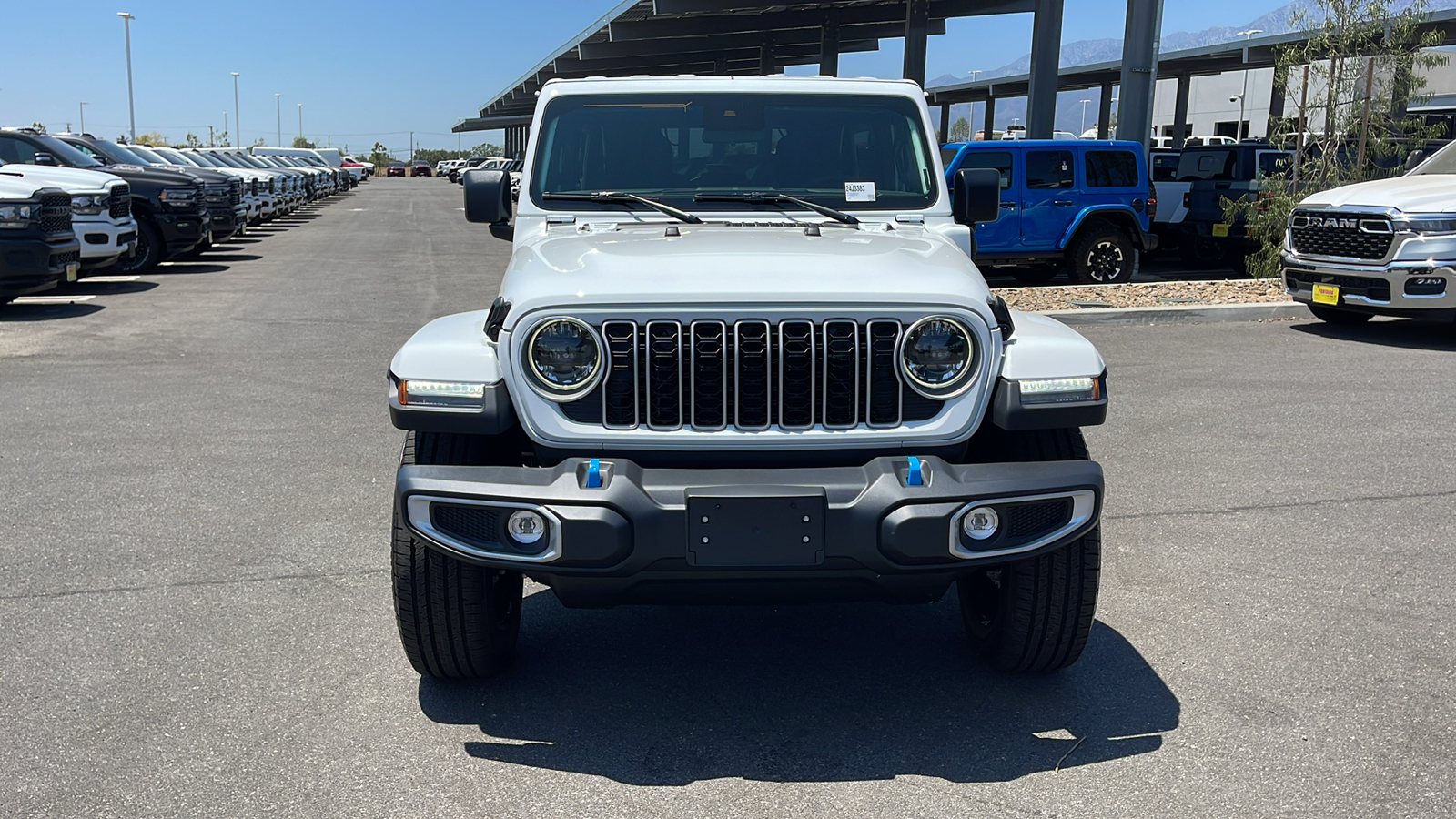 2024 Jeep Wrangler 4xe Sahara 8