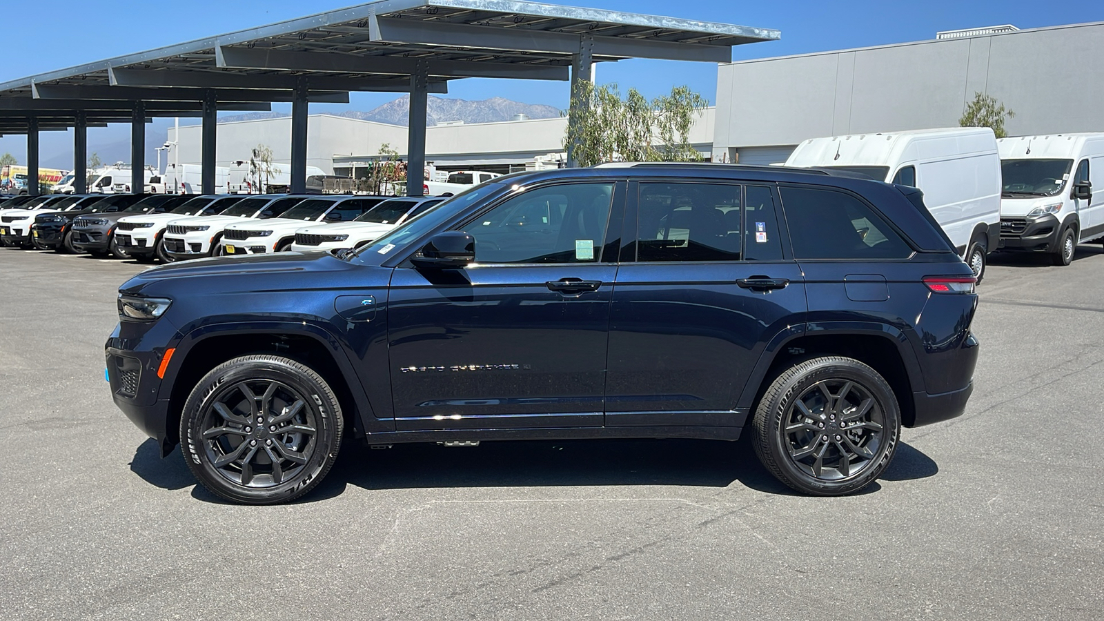 2024 Jeep Grand Cherokee 4xe Anniversary Edition 2