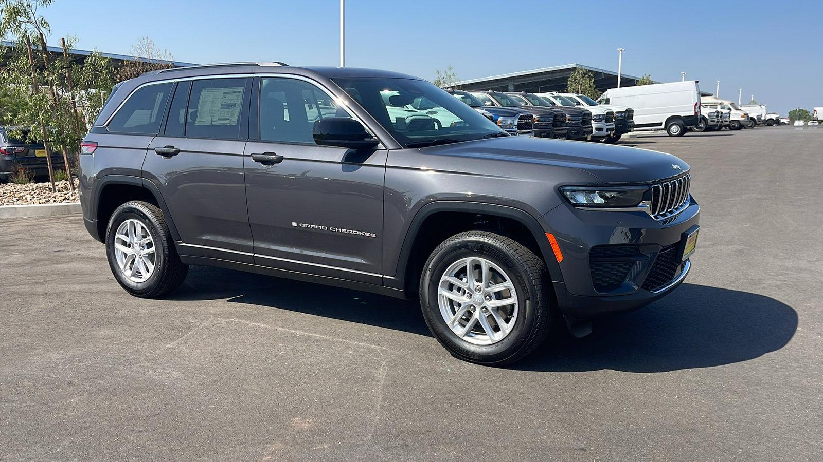 2024 Jeep Grand Cherokee Laredo X 7