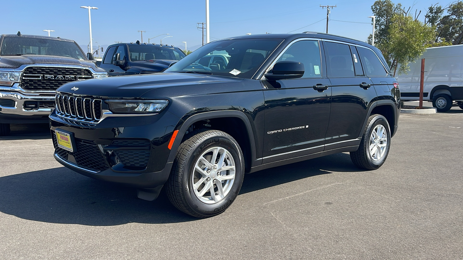 2024 Jeep Grand Cherokee Laredo X 1