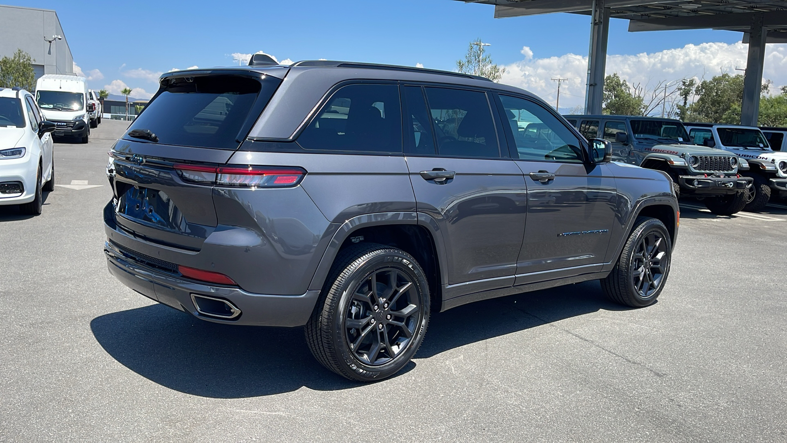 2024 Jeep Grand Cherokee 4xe Anniversary Edition 5