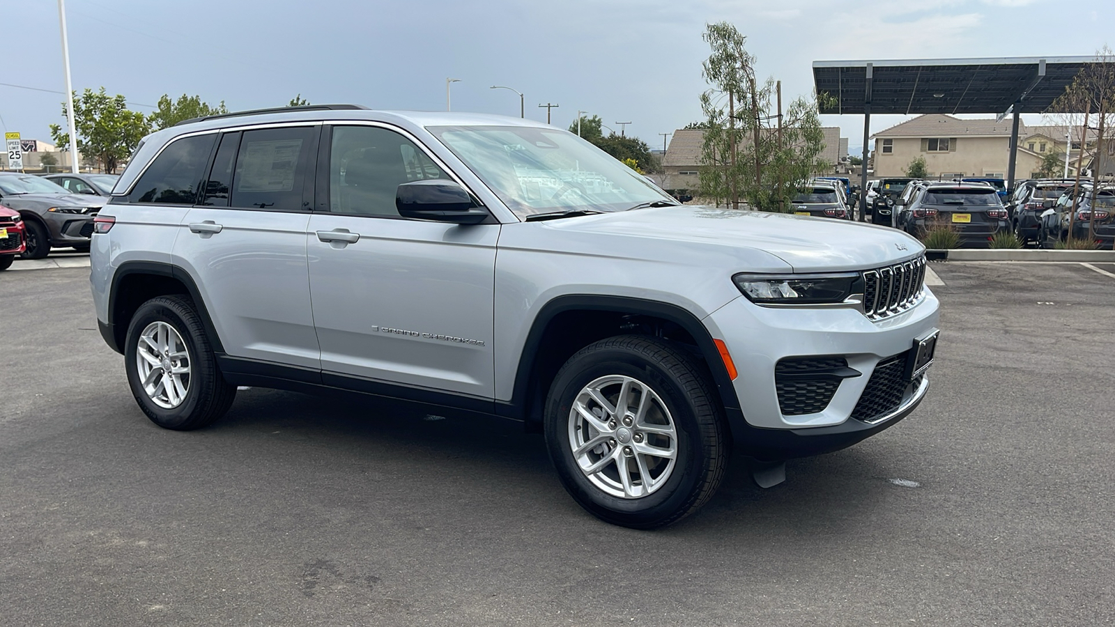 2024 Jeep Grand Cherokee Laredo X 7