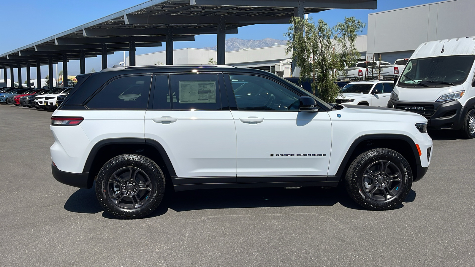 2024 Jeep Grand Cherokee 4xe Trailhawk 6