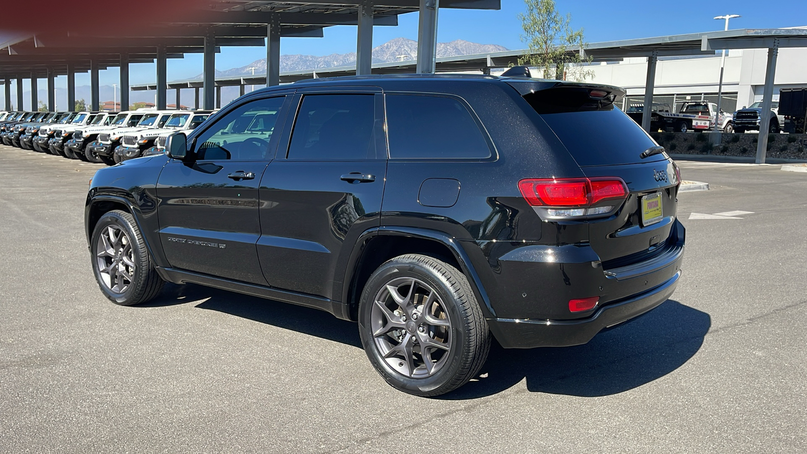 2021 Jeep Grand Cherokee 80th Anniversary 3