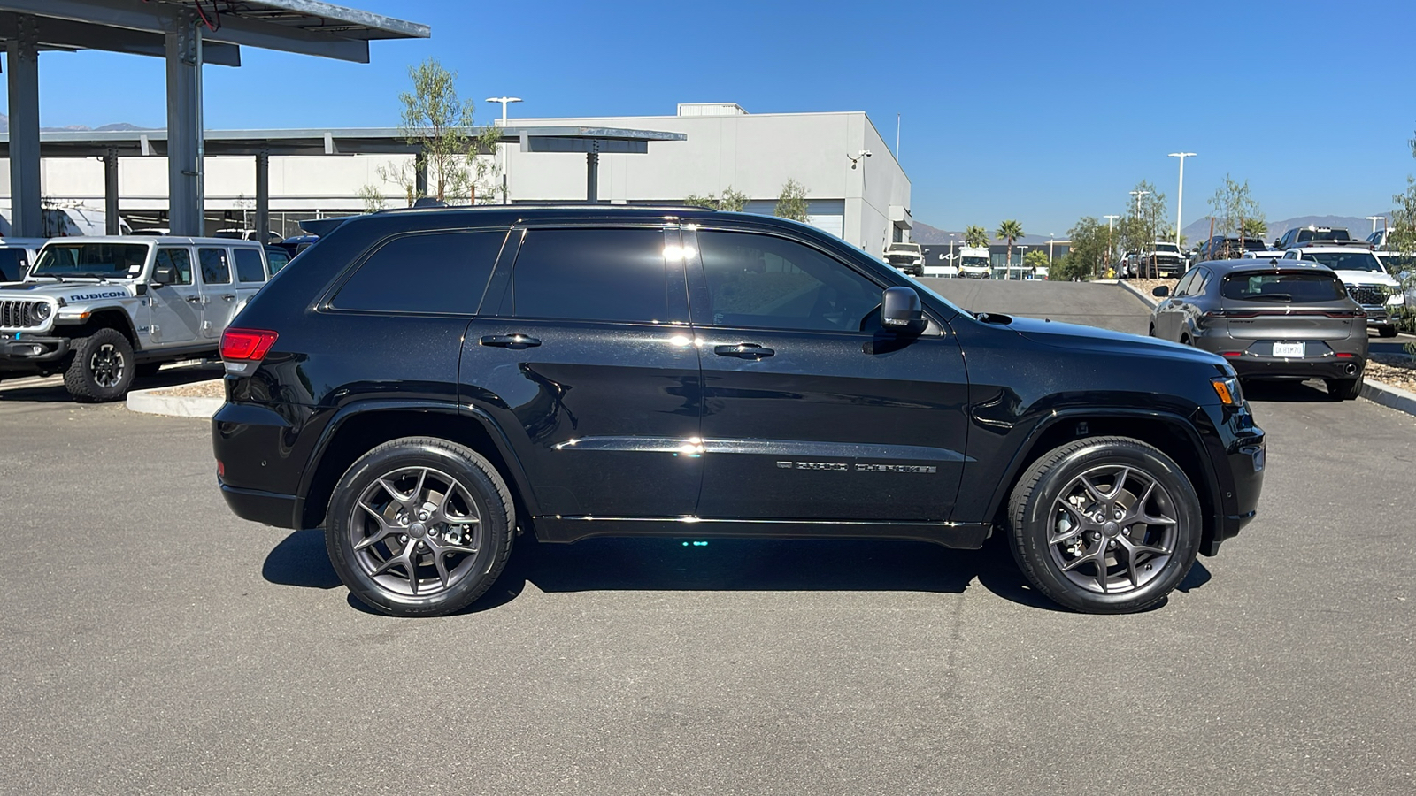 2021 Jeep Grand Cherokee 80th Anniversary 6