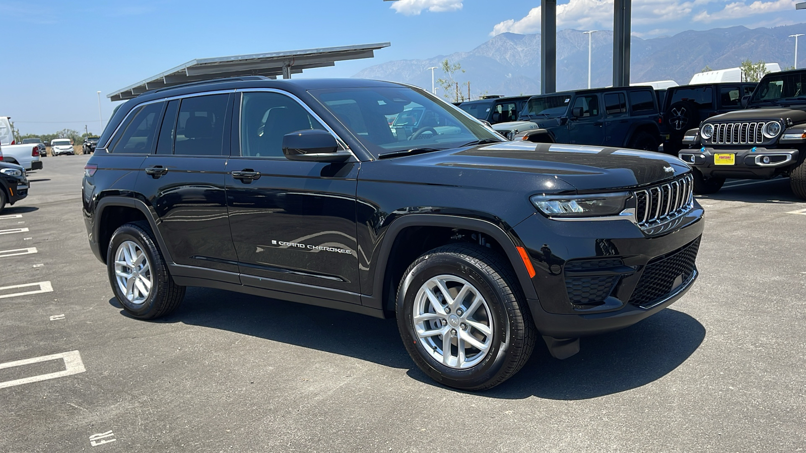 2024 Jeep Grand Cherokee Laredo X 7