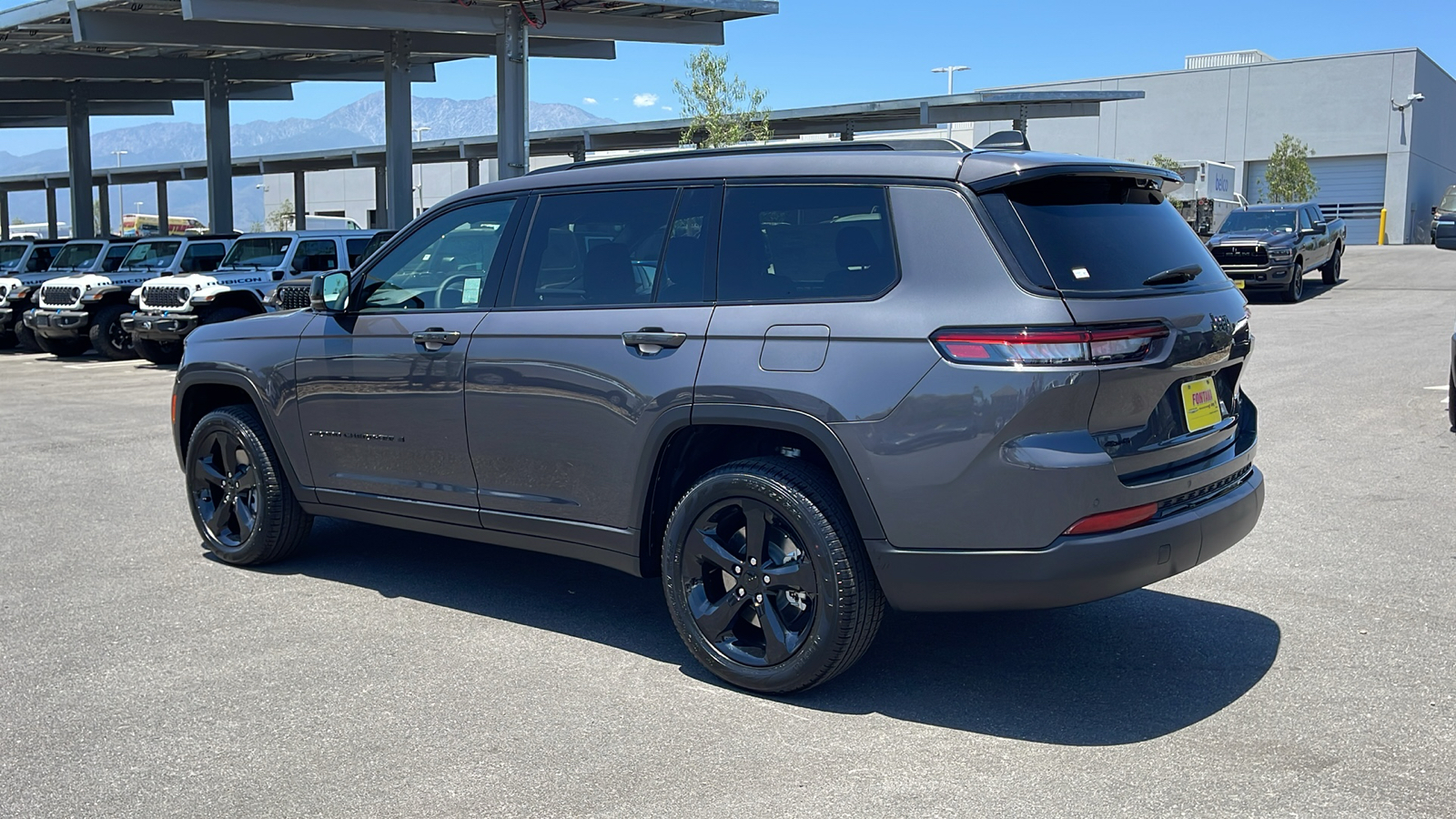 2024 Jeep Grand Cherokee L Limited 3