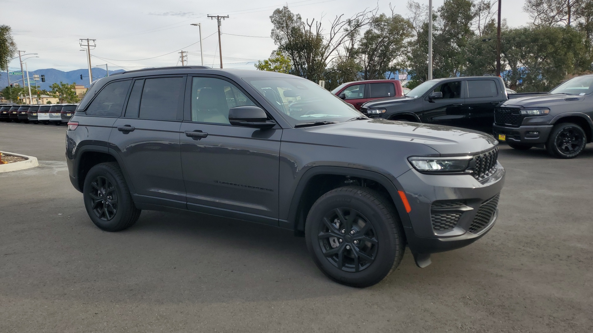 2024 Jeep Grand Cherokee Altitude 7