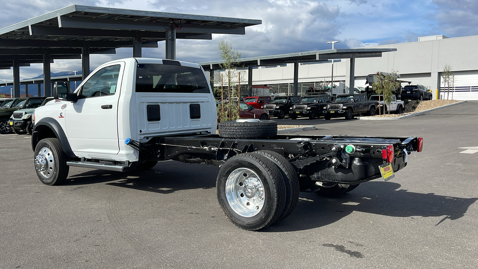 2024 Ram 5500 Chassis Cab Tradesman 3