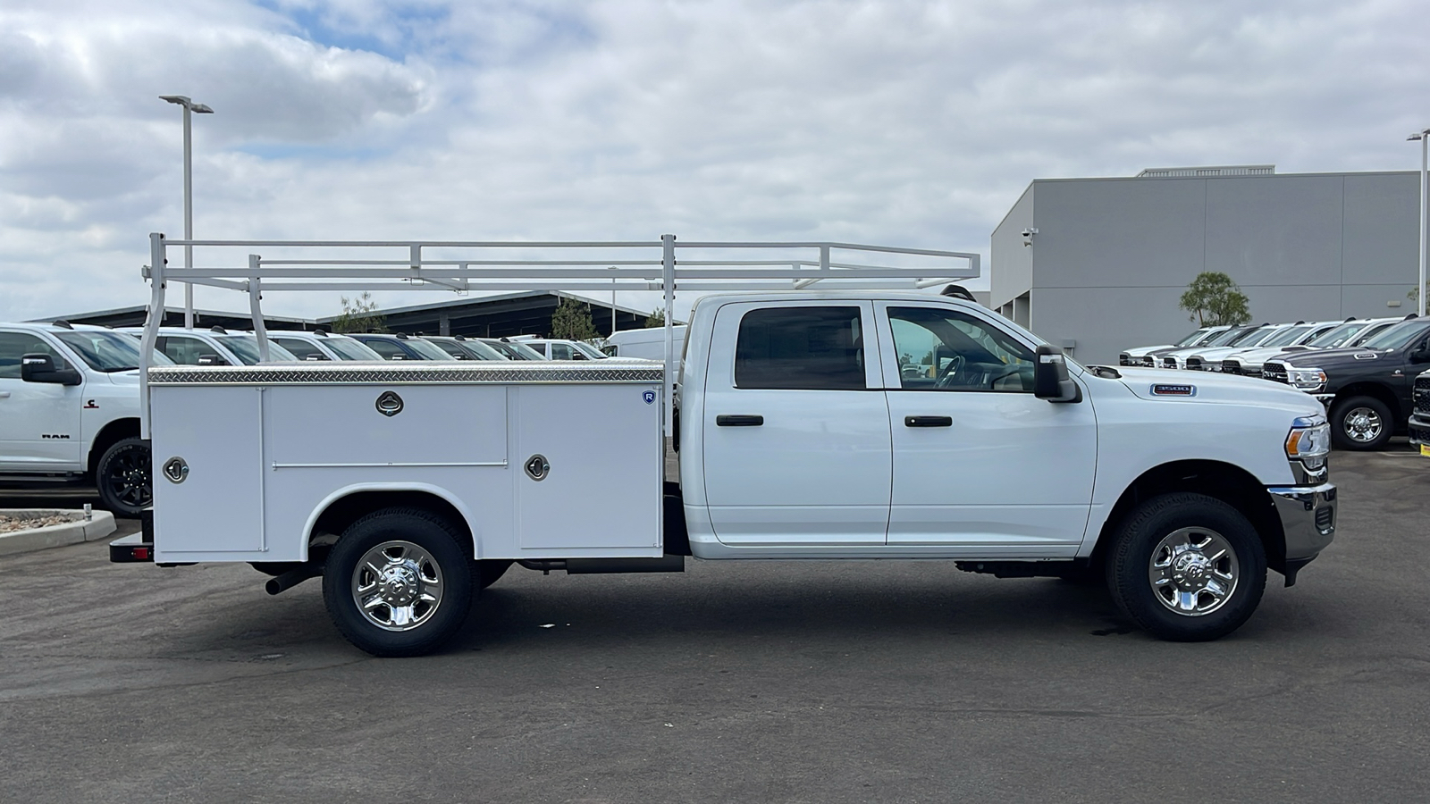 2024 Ram 3500 Chassis Cab Tradesman 6