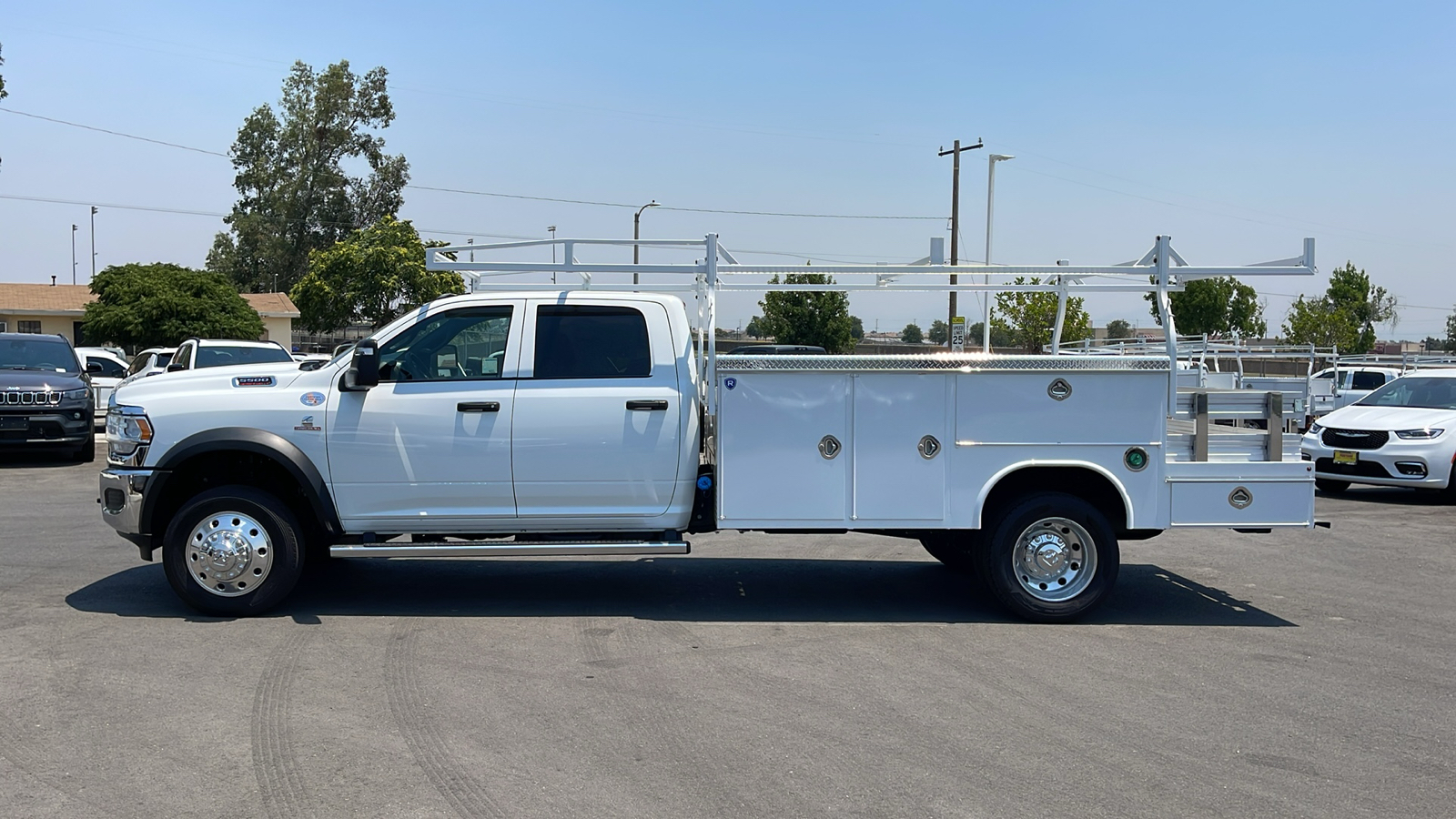 2024 Ram 5500 Chassis Cab Tradesman 2