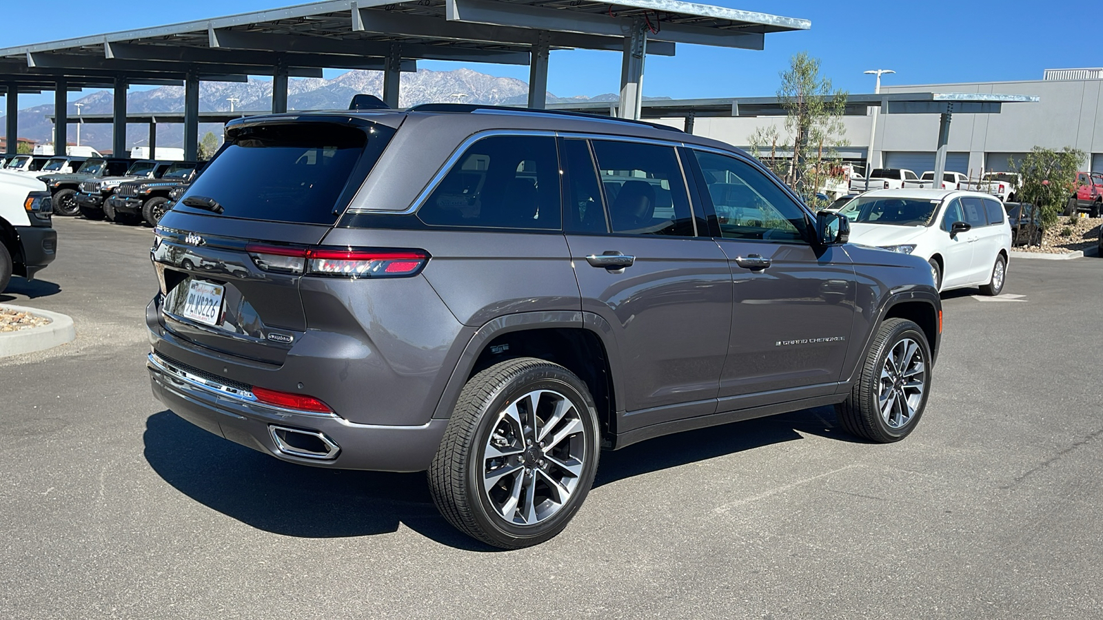 2024 Jeep Grand Cherokee Overland 5