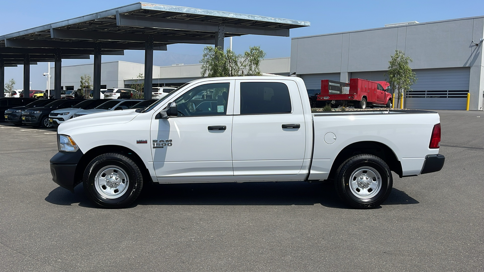 2024 Ram 1500 Classic Tradesman 2