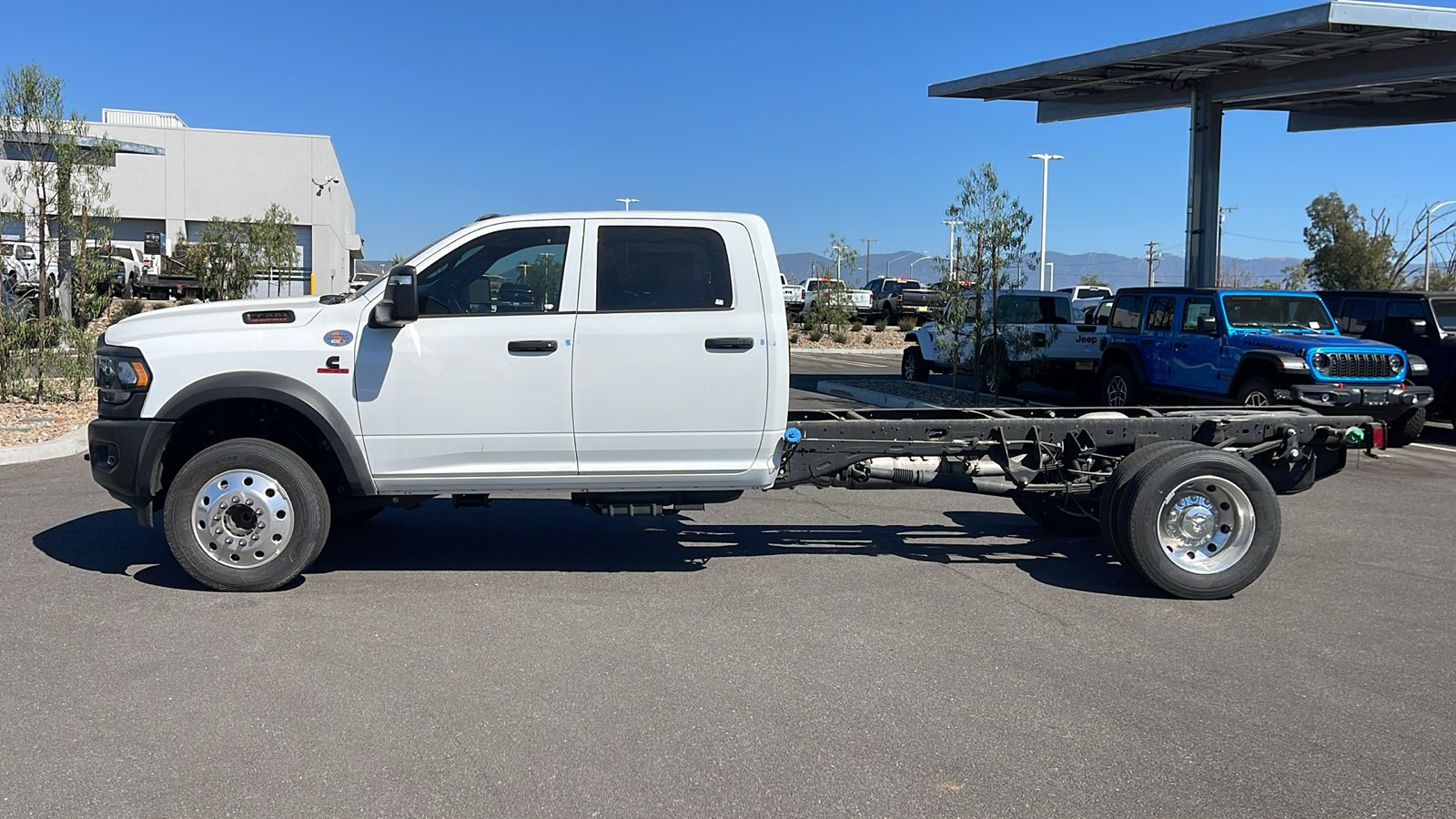 2024 Ram 4500 Chassis Cab Tradesman 2