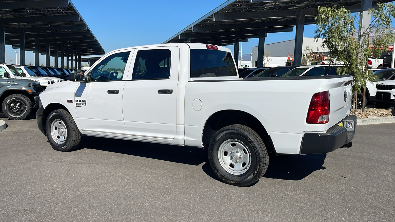 2024 Ram 1500 Classic Tradesman 3