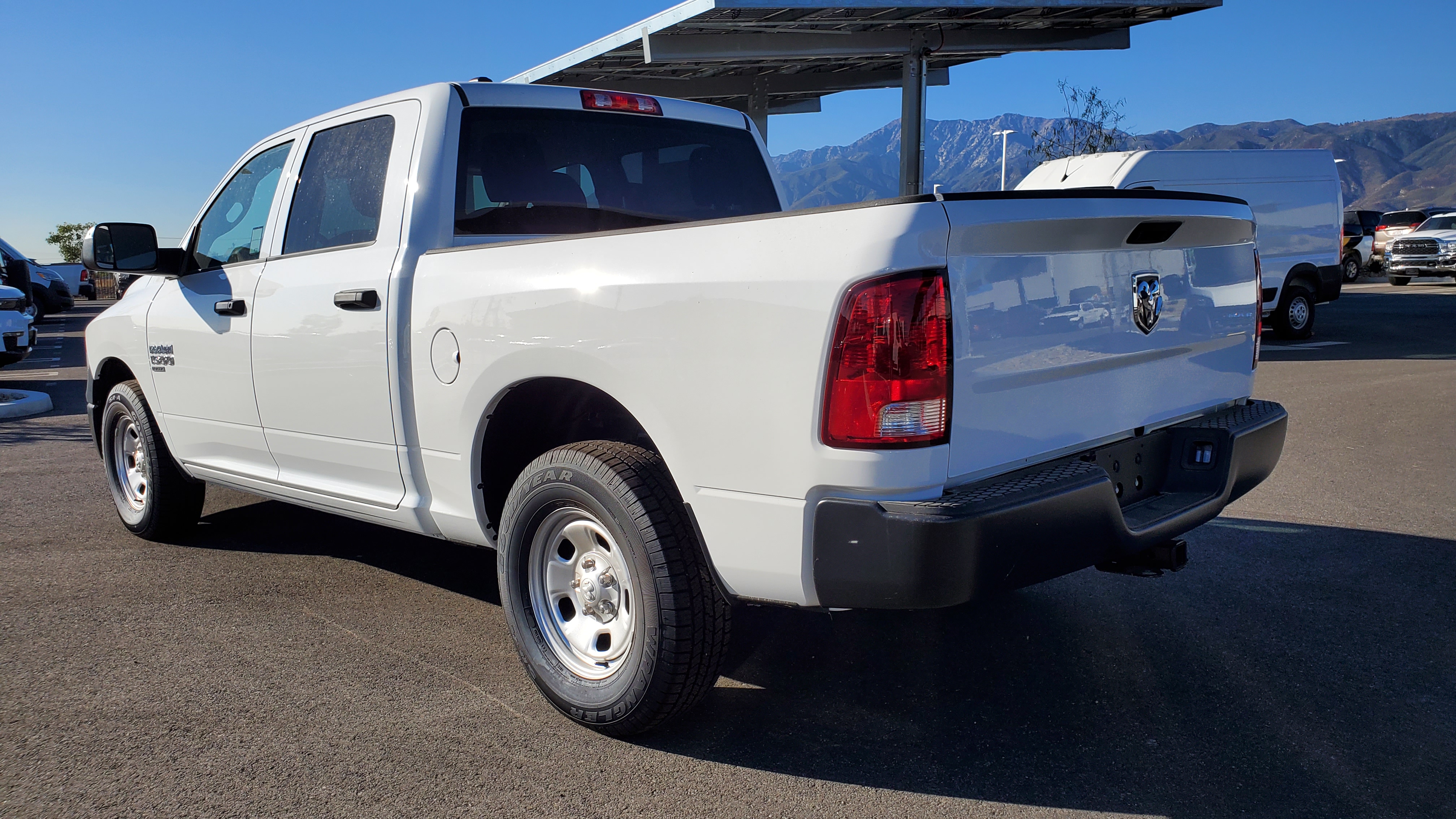 2024 Ram 1500 Classic Tradesman 3