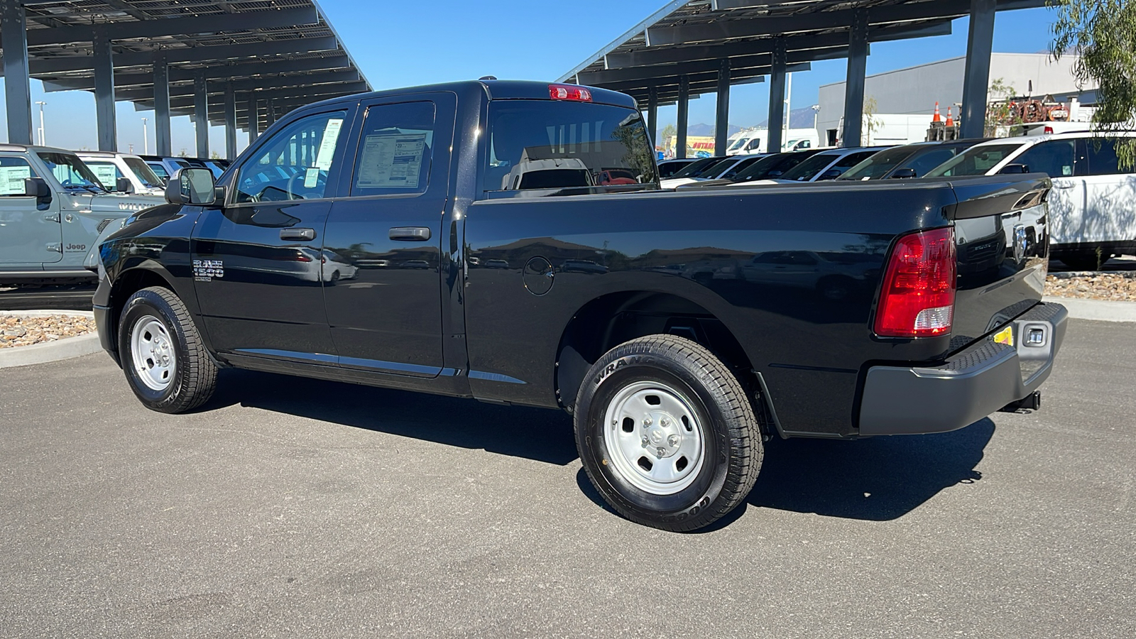 2024 Ram 1500 Classic Tradesman 3