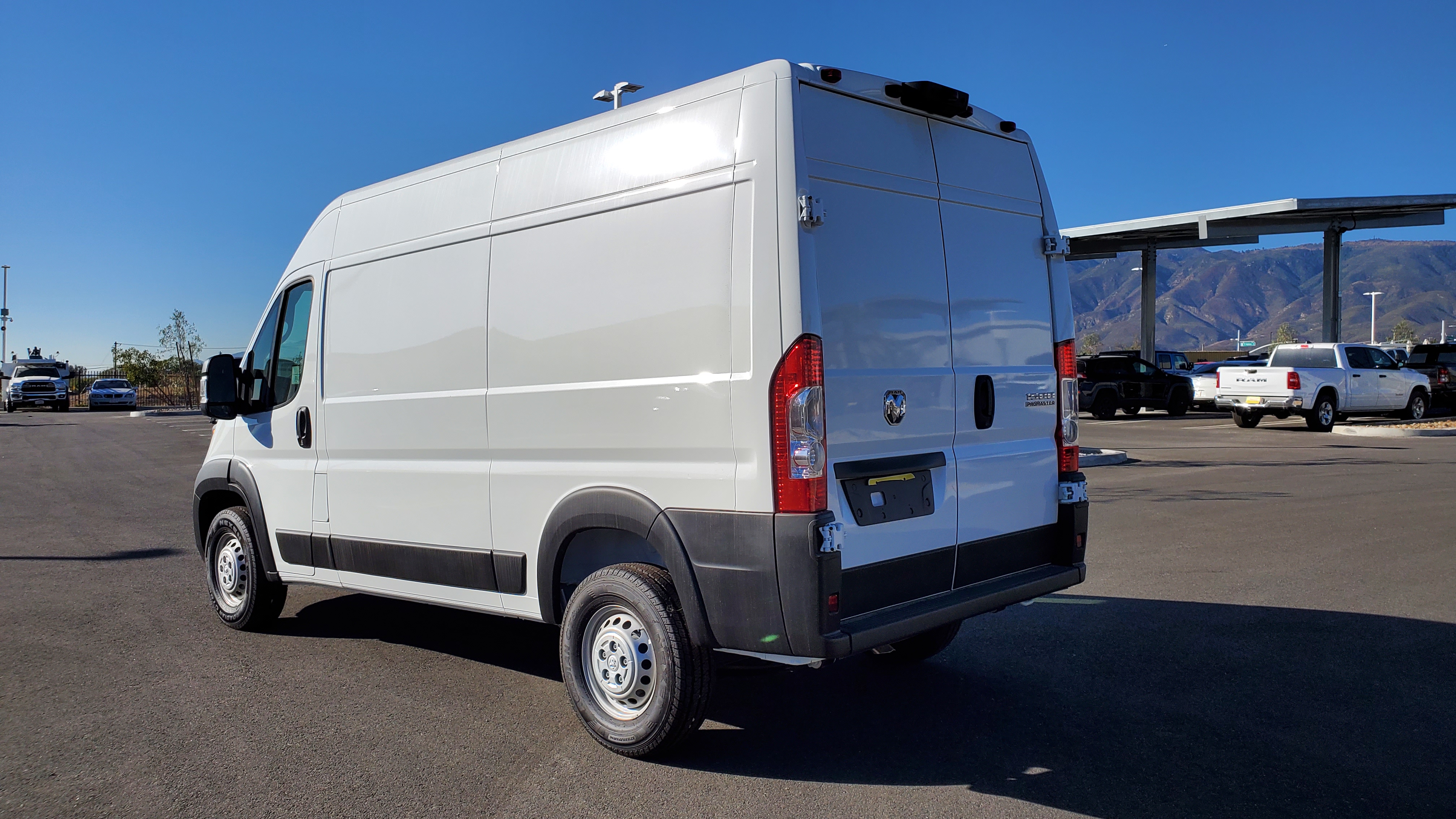 2024 Ram ProMaster Cargo Van Tradesman 3