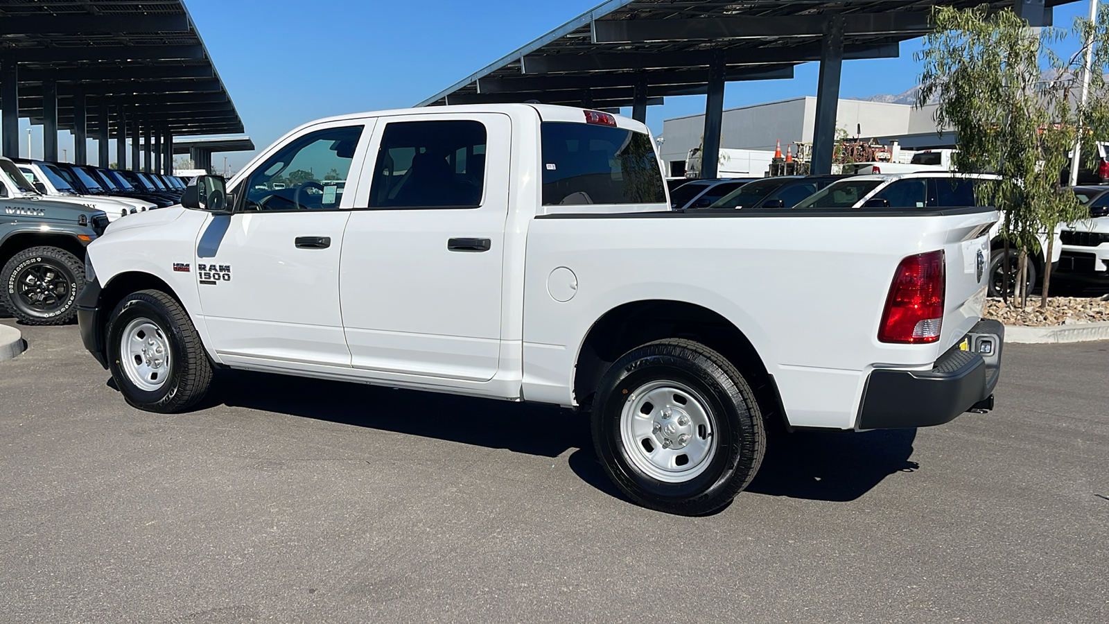 2024 Ram 1500 Classic Tradesman 3