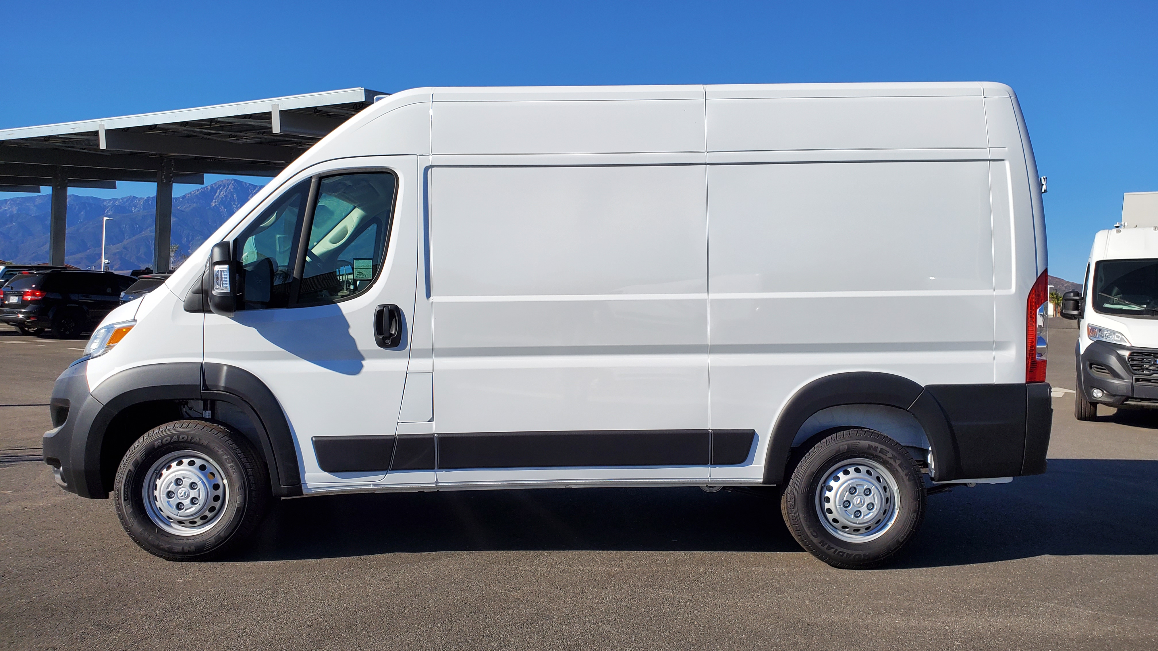 2024 Ram ProMaster Cargo Van Tradesman 2