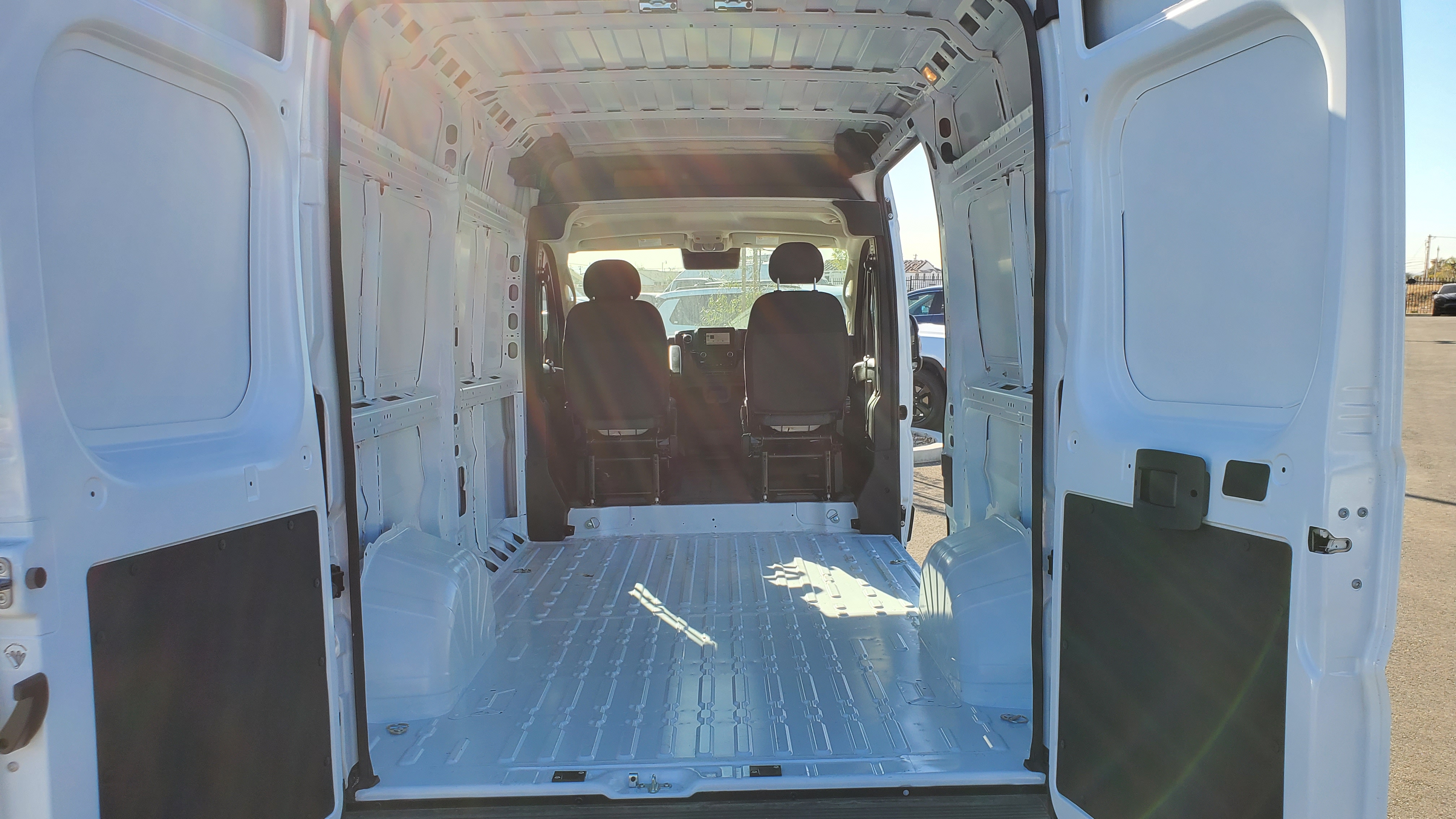 2024 Ram ProMaster Cargo Van Tradesman 23