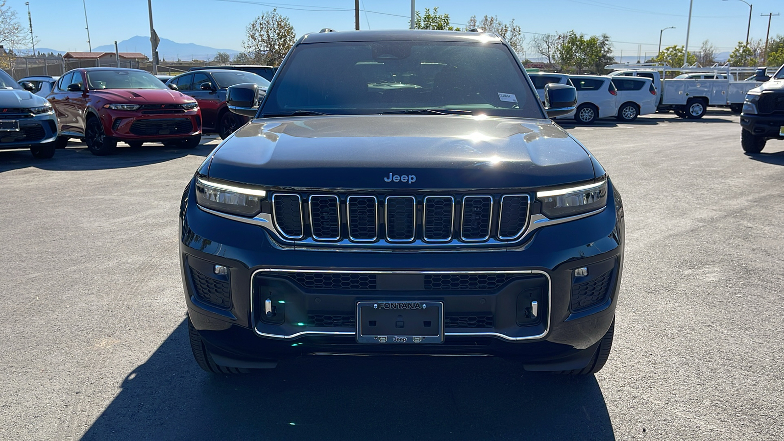 2025 Jeep Grand Cherokee Overland 8