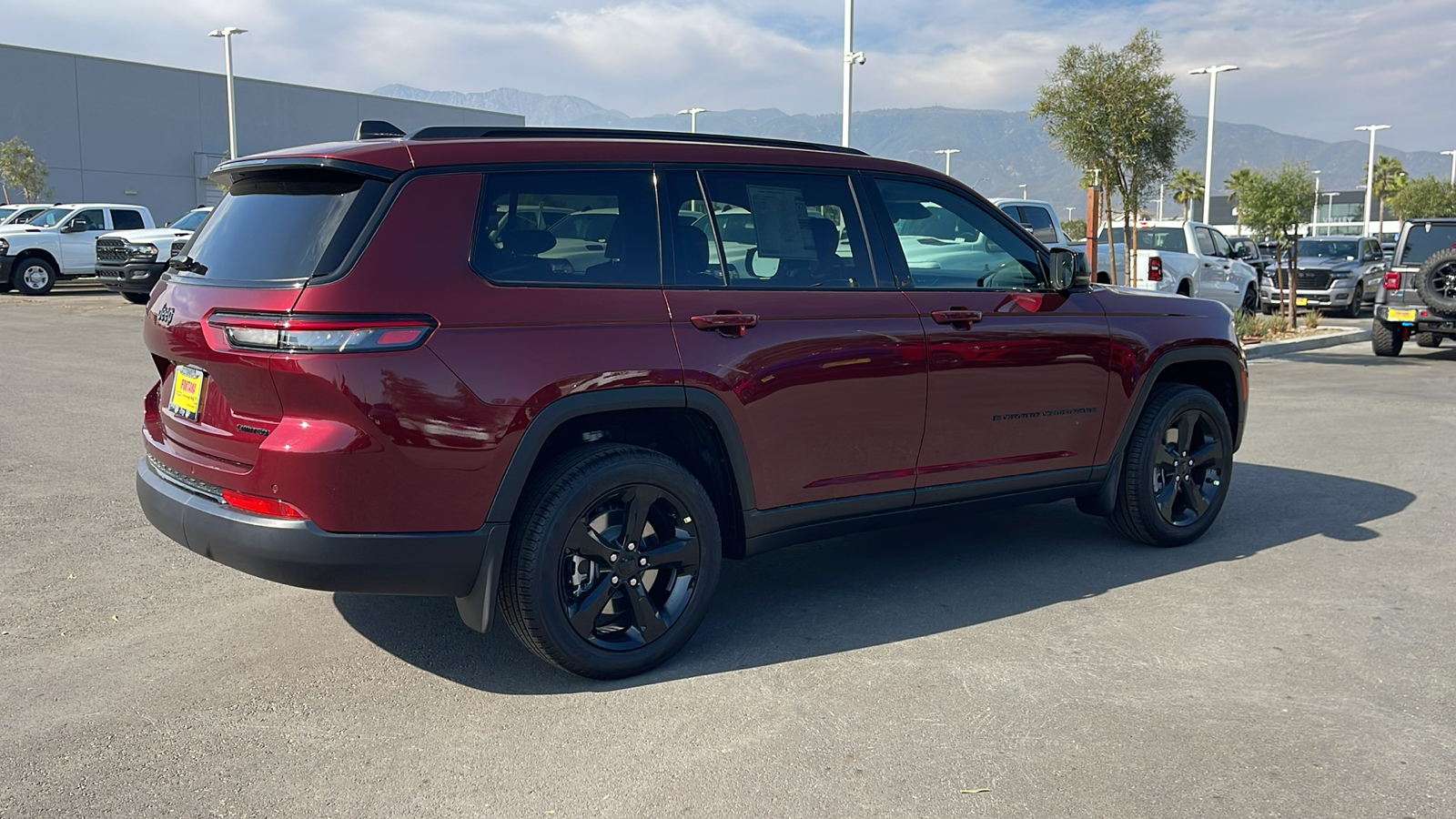 2025 Jeep Grand Cherokee L Limited 5