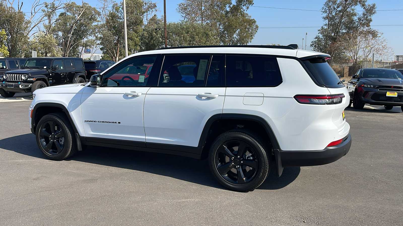 2025 Jeep Grand Cherokee L Altitude X 3