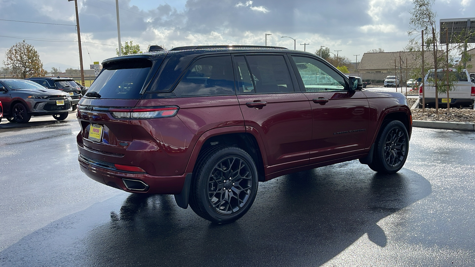 2025 Jeep Grand Cherokee Summit 5