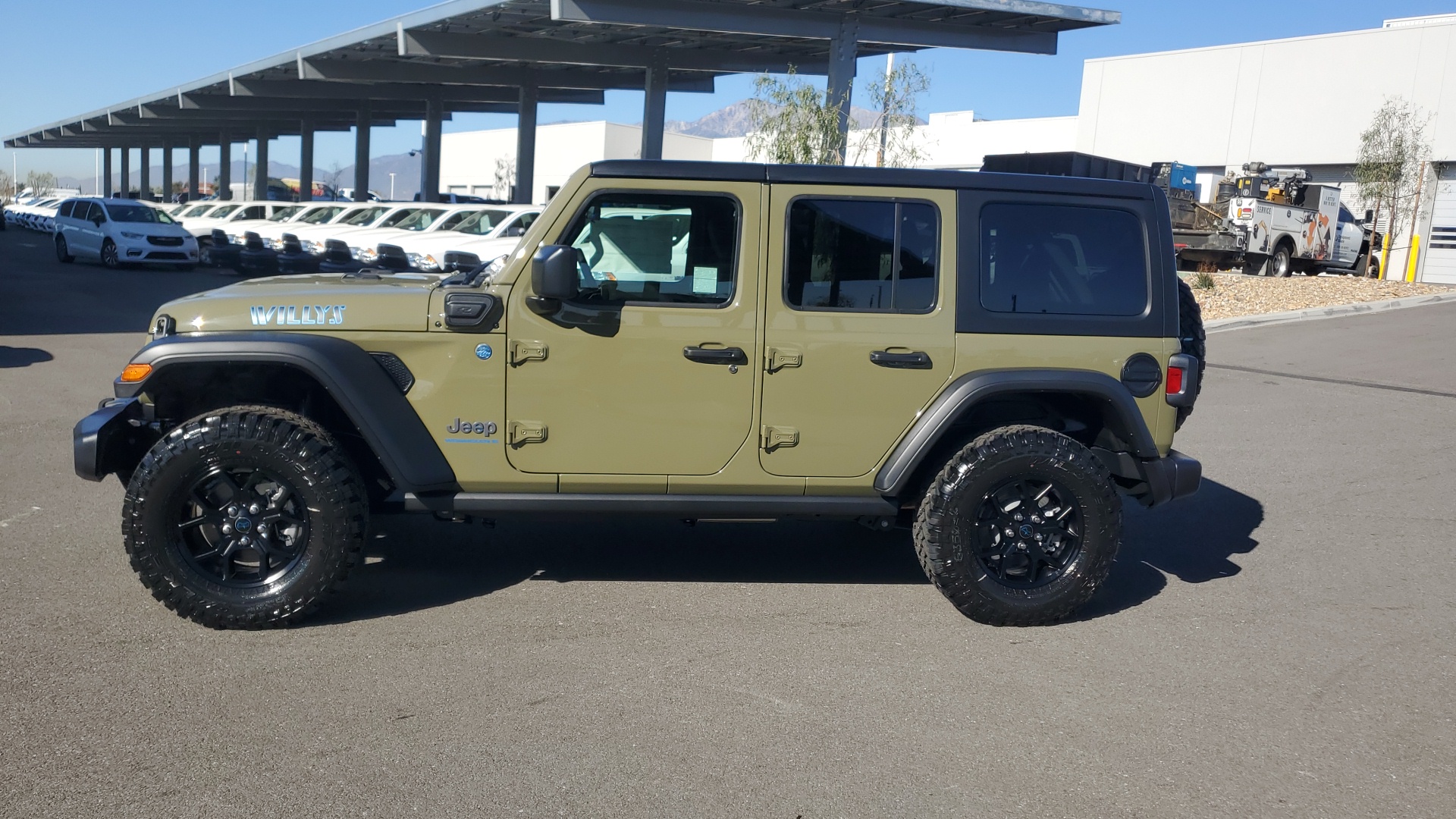 2025 Jeep Wrangler 4xe Willys 2